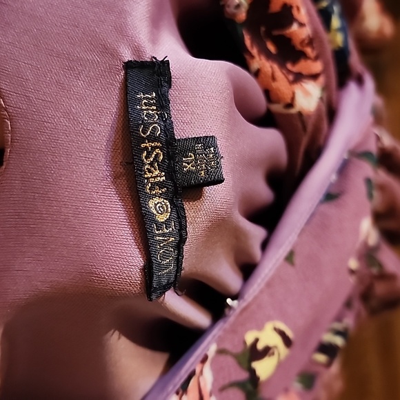 Women's Floral Romper size XL - Picture 5 of 5